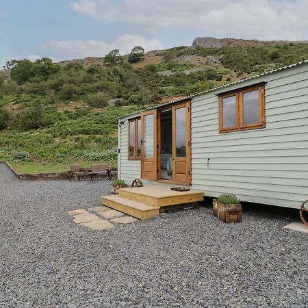 Tan Y Castell Shepherds Hut Llangollen Exteriér fotografie
