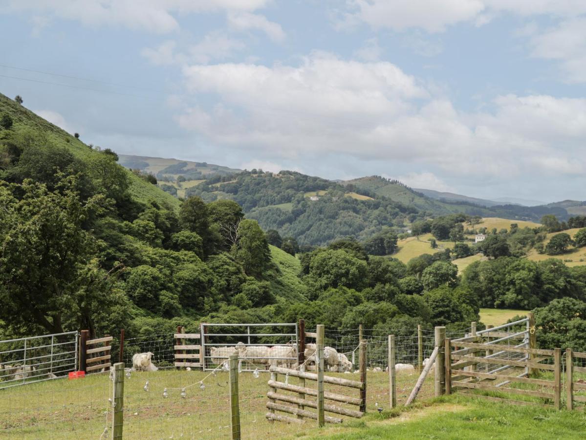 Tan Y Castell Shepherds Hut Llangollen Exteriér fotografie